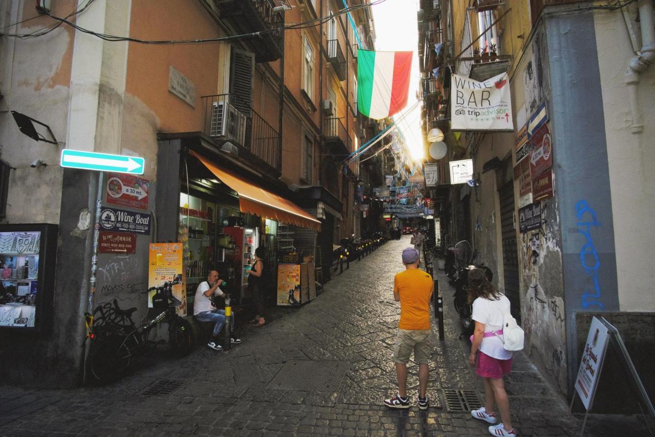 Vico Rooms Napoli Bagian luar foto