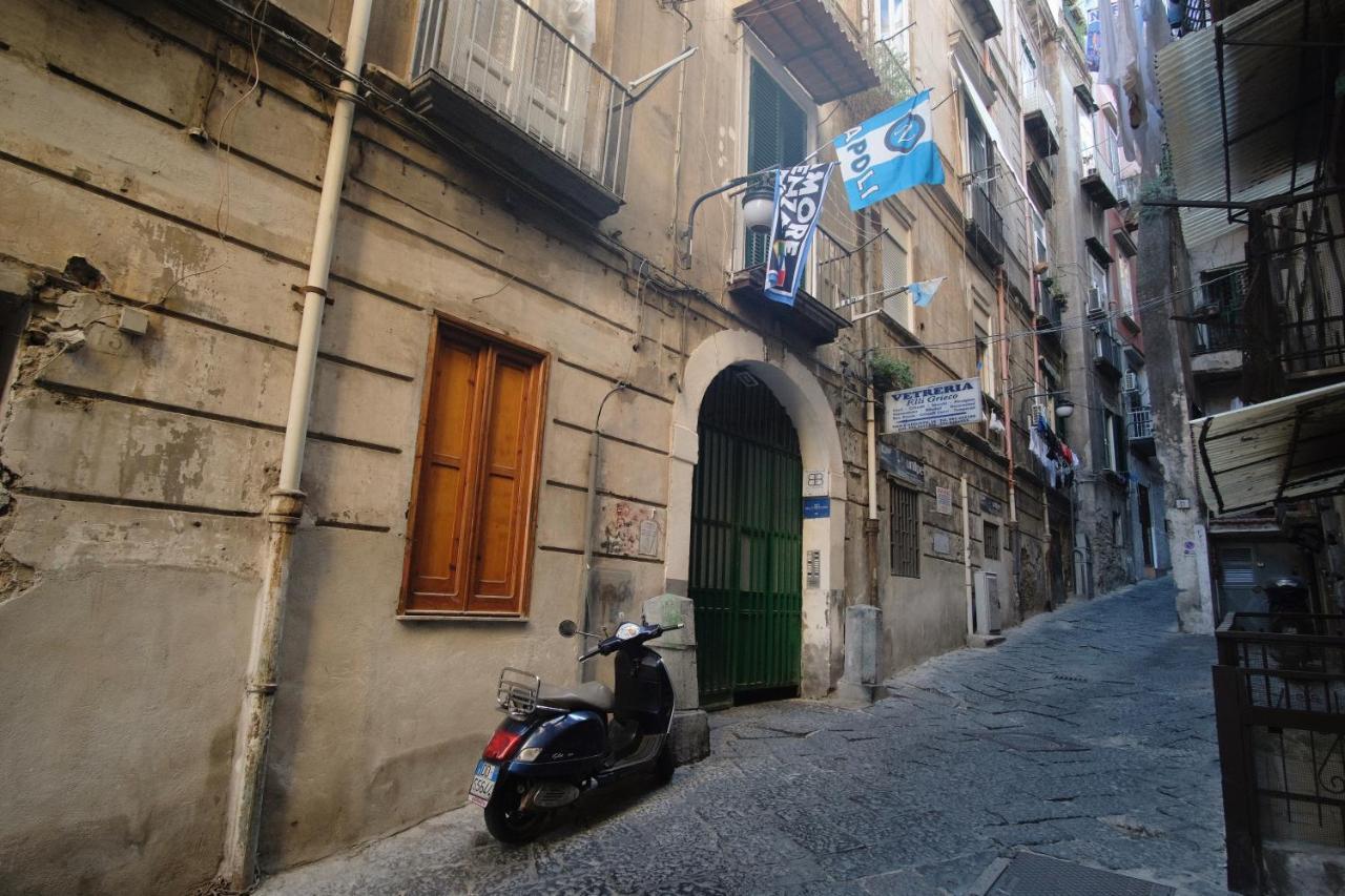 Vico Rooms Napoli Bagian luar foto