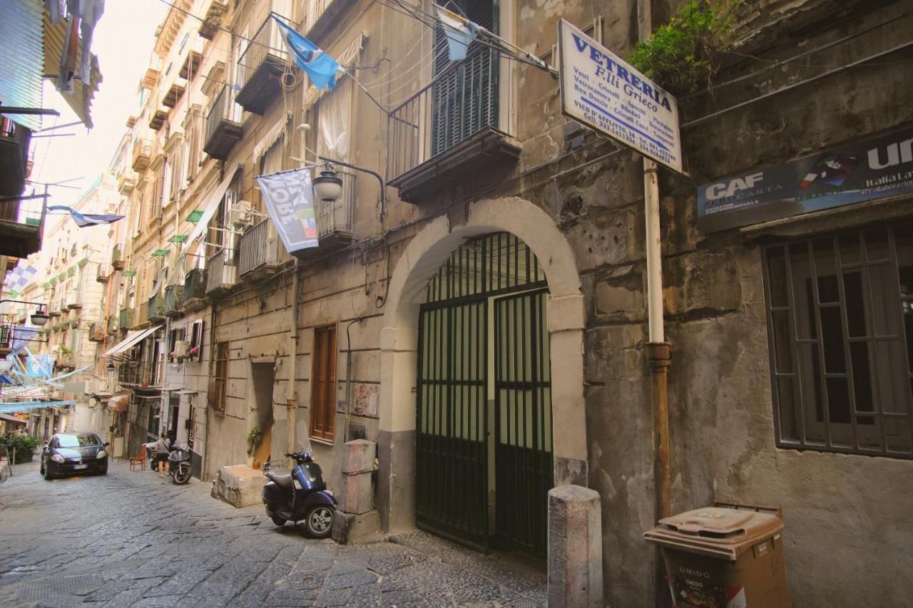 Vico Rooms Napoli Bagian luar foto